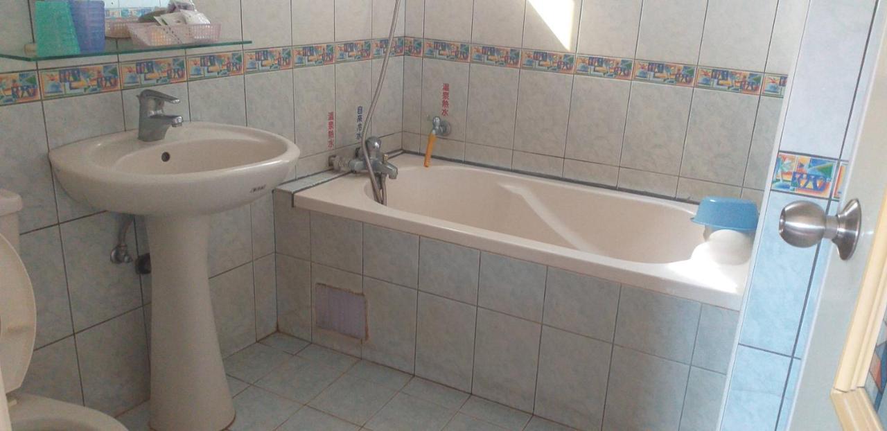 Jin Ge Hot Spring Hotel Csiaohszi Kültér fotó