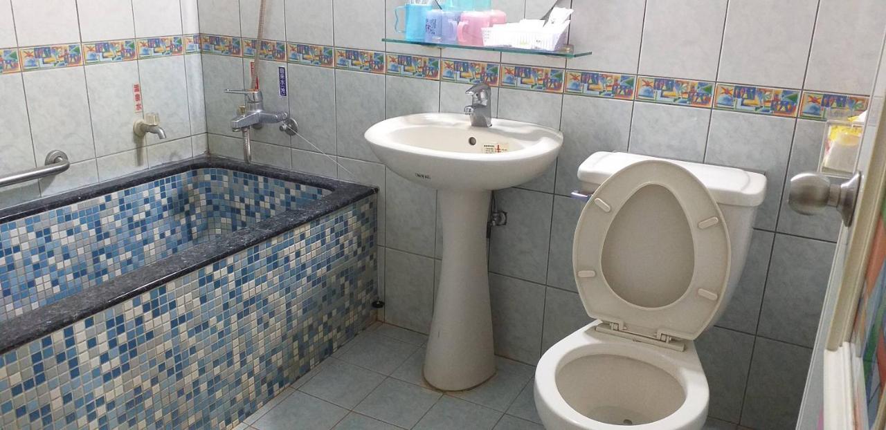 Jin Ge Hot Spring Hotel Csiaohszi Kültér fotó